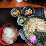 かよさん - 鶏だんごうどん　700円