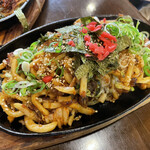 Okonomiyaki Oshokujidokoro Nonki - キムチ焼きうどん