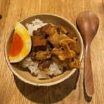 NOURA - これがまかないから発展した激うまルーロー飯