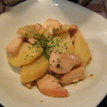 明ごころ本店　洋食店 - スモークチキンのジャーマンポテト