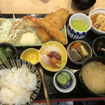 すず家 - アジフライ定食