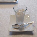 シャトー　ラ・パルム・ドール - ▶▶お口直しのグラニテ
      生姜のシャーベット