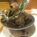 山葵 - サザエの共肝和え：肝とコリコリの身がなんとも絶妙です。