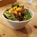 Bisutoro Kura - ランチのサラダ