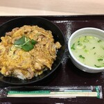 とり料理 仙臺 鳥ふく - 炙り鶏と竹鶏卵の親子丼