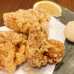 88円串とハイボール 酔ってけ屋 日暮里店 - 鶏の唐揚げ(3コ)　168円