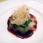 シュマンドール - 活あわびの柔らかでふくよかな旨みと、アルベールソースの色合いとまろやかさがたまりません。