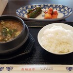 居酒屋 韓国料理 オモニ - 