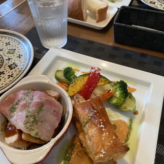 ビストロ カフェショコラ_1