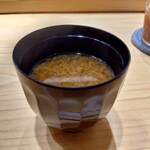 鮨 よし田 - シジミの味噌汁