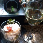 Deli＆Bar 秀 - 2013.3.9  フレンチ風ポテトサラダと、Cono Sur 有機シャルドネです