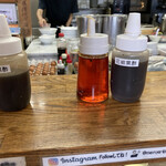 麺屋 一八 - 本場四川汁無し坦々麺様専用調味料（黒酢は焼売用)