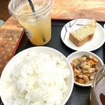 MARUIKE cafe - リンゴジュースは[カラフルのたまご]さんのです。