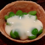 カハラ - エンドウ豆 器も食べられます