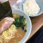 横浜ラーメン　武蔵家 - 