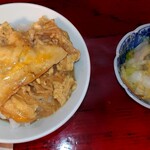 ぼたん - 親子丼(小さめの茶碗)+御新香(これは漬物とは書かずに御新香)