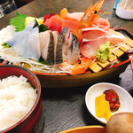 カネセイ - 刺身舟盛り定食