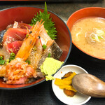 カネセイ - 海鮮漬け丼