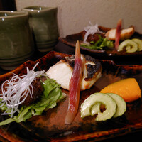 和酒和食 恵比寿 黒帯 - スズキの若狭焼き/京鴨つくね/白瓜ビール煮/南瓜蜜煮