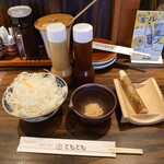 Tonkatsu Semmon Tenton Ton - キャベツ　　　胡麻は使いませんでした。