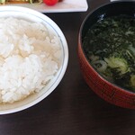 潮騒リゾート鴨川 - 朝食のご飯と味噌汁