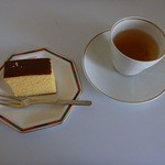 グレイス ピース - ストレートでカステラと一緒に