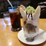 ヴァンヴェール珈琲 - チョコレートパフェ(500円)