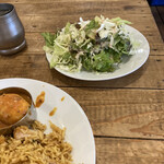 ヴェヌス サウス インディアン ダイニング - 2回はおかわりするサラダ。