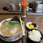 ラーメン新蔵 - 