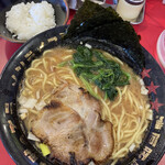 馬力屋 - ラーメン 麺大盛 (600円) プチライス (70円)