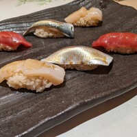 鮨 七海 - 帆立、小肌、赤身