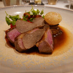 ベージュ アラン・デュカス 東京 - 