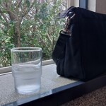 濃厚鶏白湯タンメン まつ井 - SS席からみた外の景色