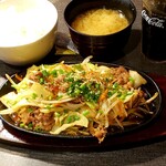 焼肉食べ放題 出会いのかけら - 　鉄板焼肉定食  フリードリンク付き　1280円