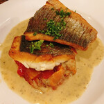 ビストロ カフェ デリ ポキナ369 - 鯛のポワレ