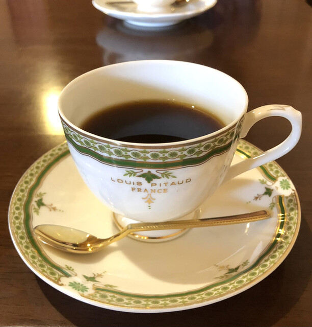 Peanuts Place 川崎町のカフェ｜ゆったりくつろげる穴場スポット