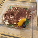 ソロ ノイ スルヌジェ - 