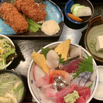 旬菜魚 いなだ - 海鮮丼にクリームコロッケ追加