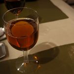 ワインに見えます？ウーロン茶です！