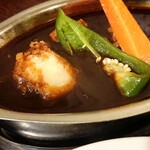 DELHI - カシミールカレーのルーをズーム！