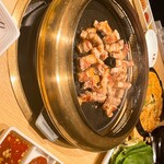 韓国料理 カンガンスルレ東館 - 