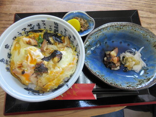 Sazaemura - 【サザエどどんが丼　１２５０円】