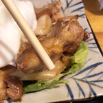 POP - 味付けは甘めでしっかり。もも肉はほくほく