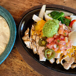 バブルオーバー - チキンファフィータ1,750円