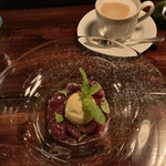 9 nove - ピスタチオ のアイスクリーム　アメリカンチェリーのコンポート