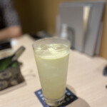 Hyouki kasuitei - 香水亭サワー。フレッシュな生レモンたっぷりで美味しい