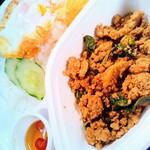 タイのお弁当 ラーンナ - 豚肉のガパオは初めて