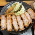 とんかつ 栄ちゃん - 火入れの進化が止まらない。衣の密着・赤身と脂身へのアプローチが素晴らし過ぎる。