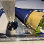 CAFE CREPE - 