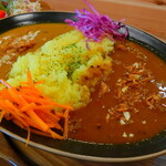 ライトニング ボルト - バターチキン＆牛すじのあいがけカレー